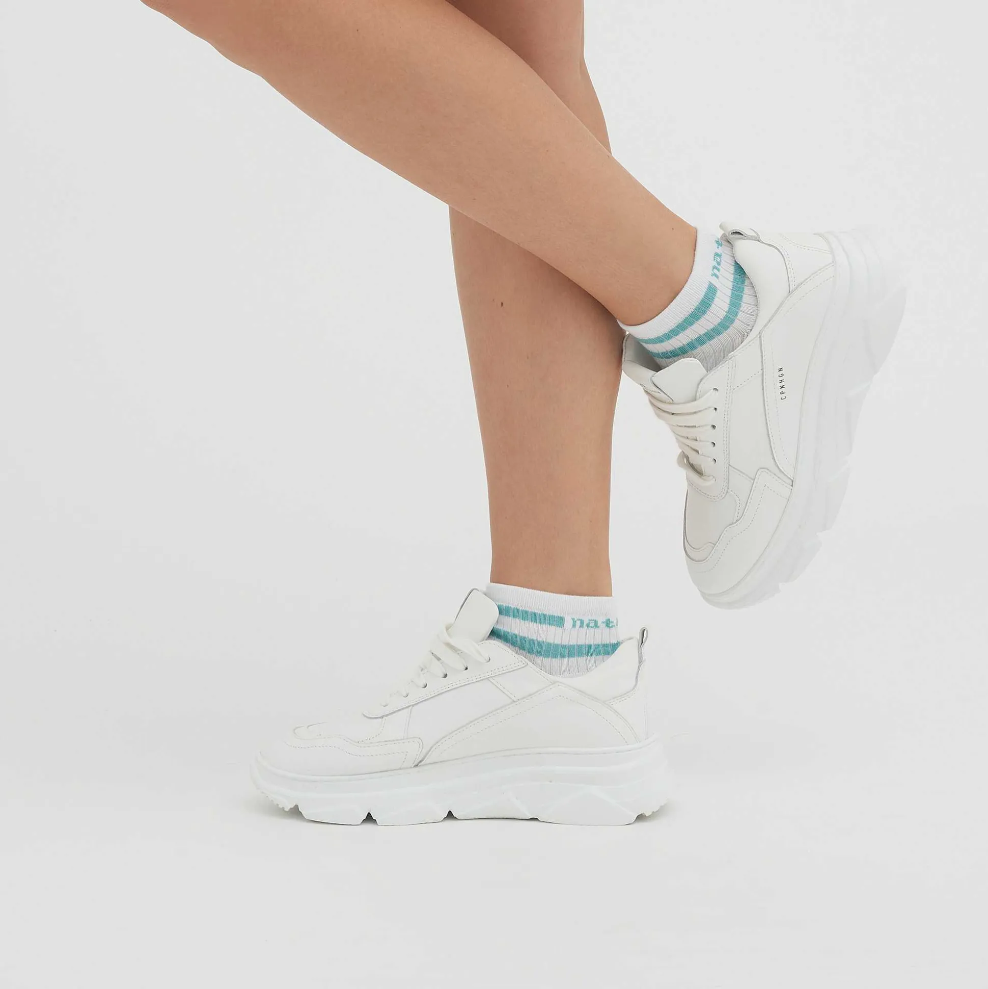 LIVING CRAFTS Orell – Hohe Sneaker-Socken, 2Er-Pack Riffgewasser/Weis Sale